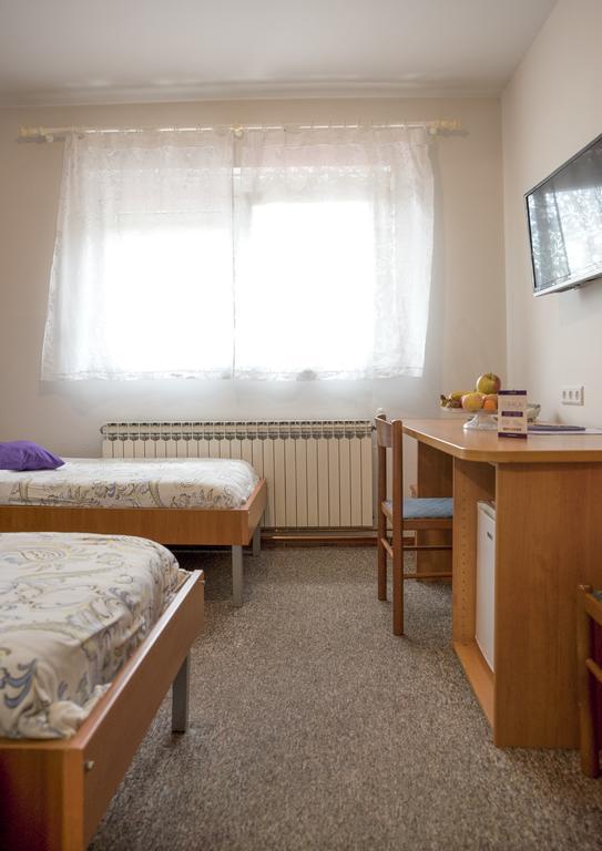 Hotel Fala Zagreb Bagian luar foto