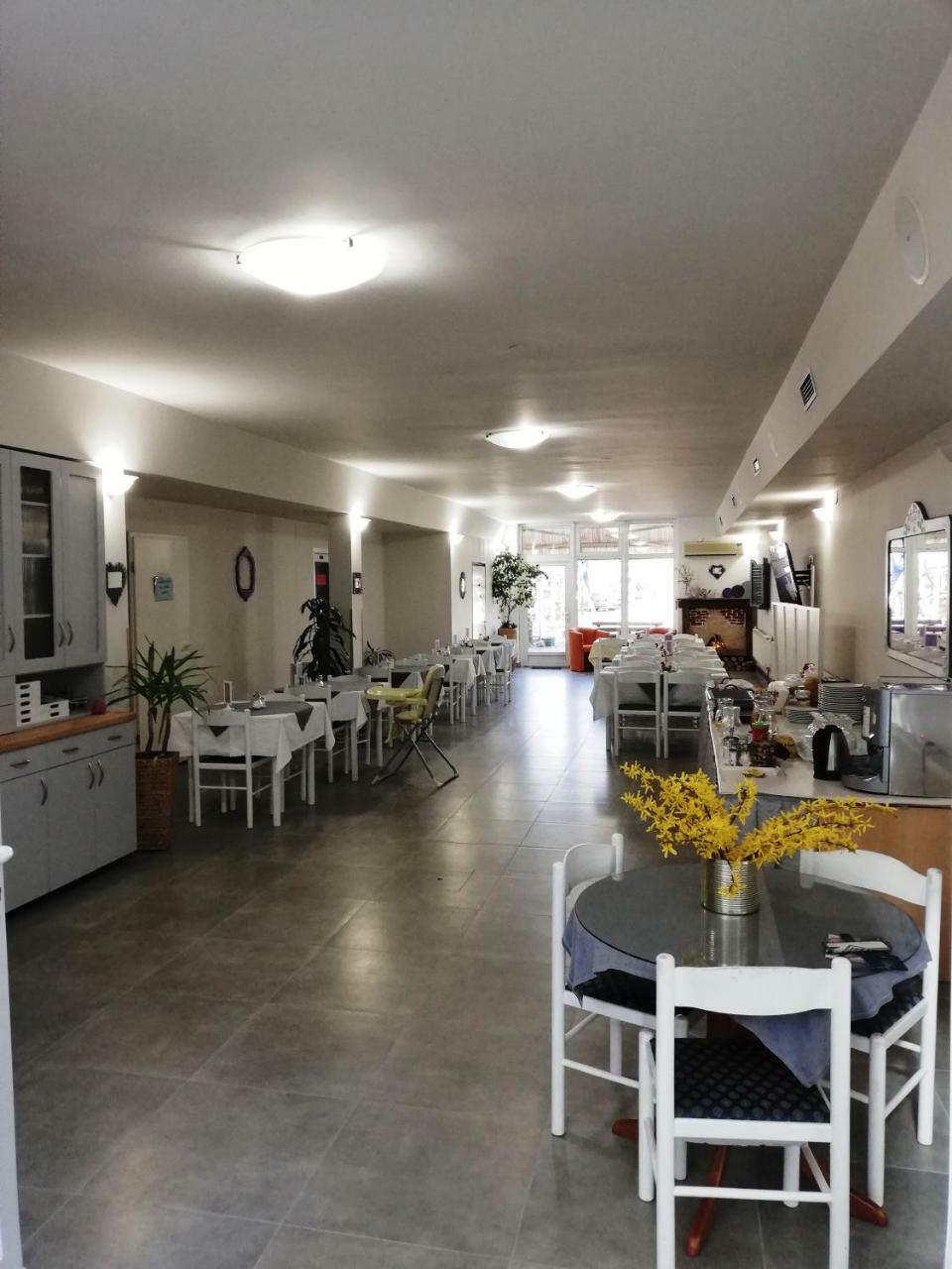 Hotel Fala Zagreb Bagian luar foto