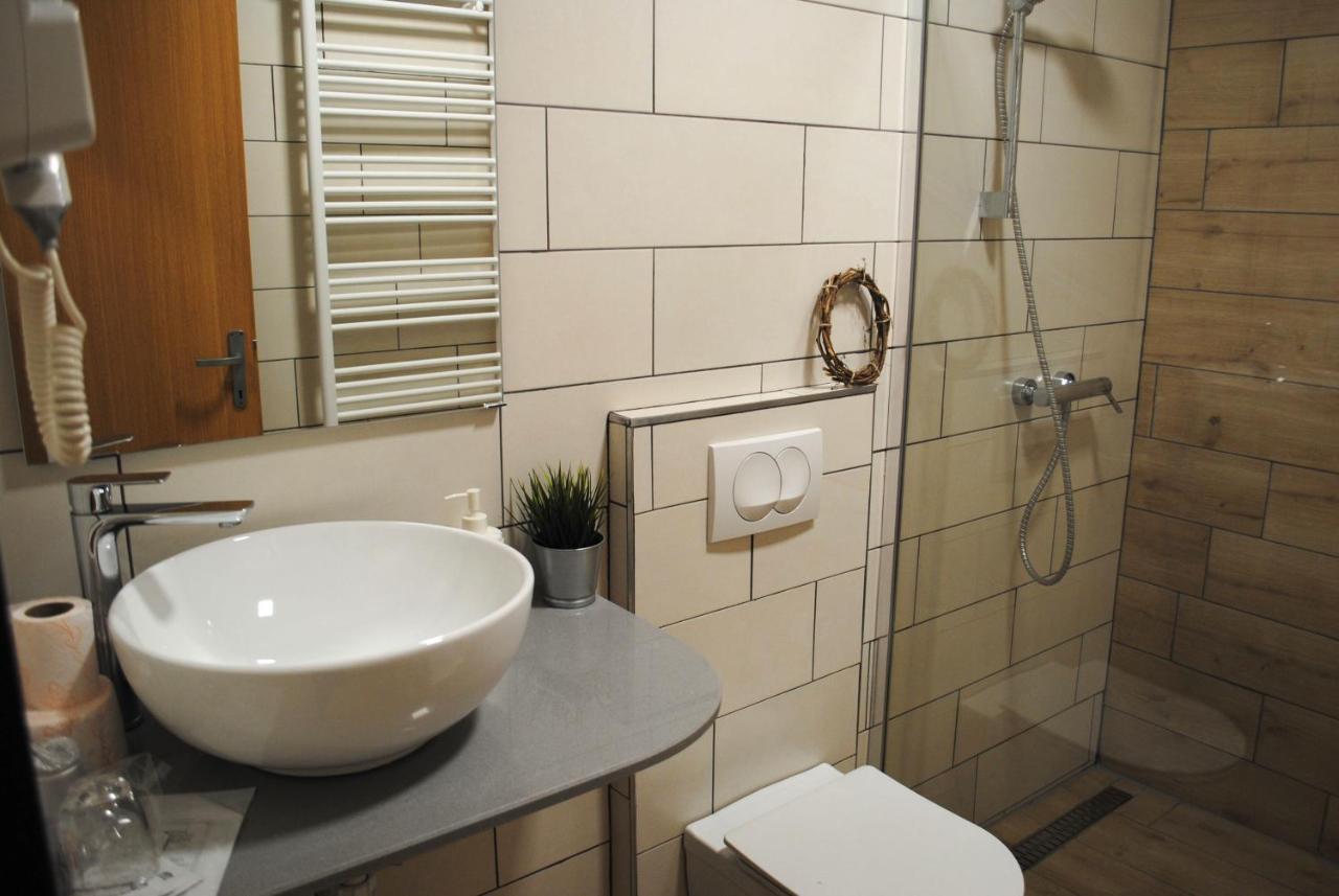 Hotel Fala Zagreb Bagian luar foto