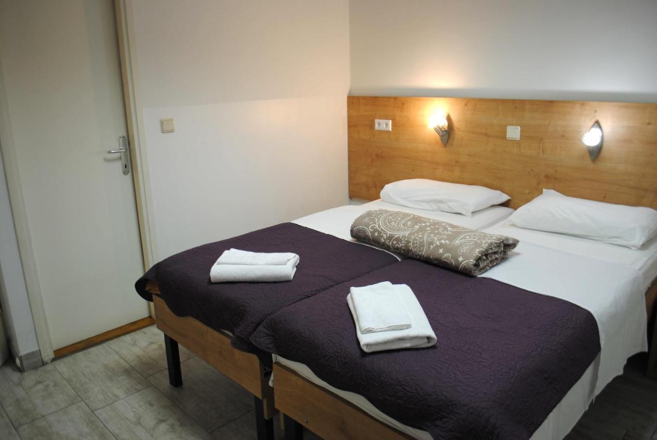 Hotel Fala Zagreb Bagian luar foto