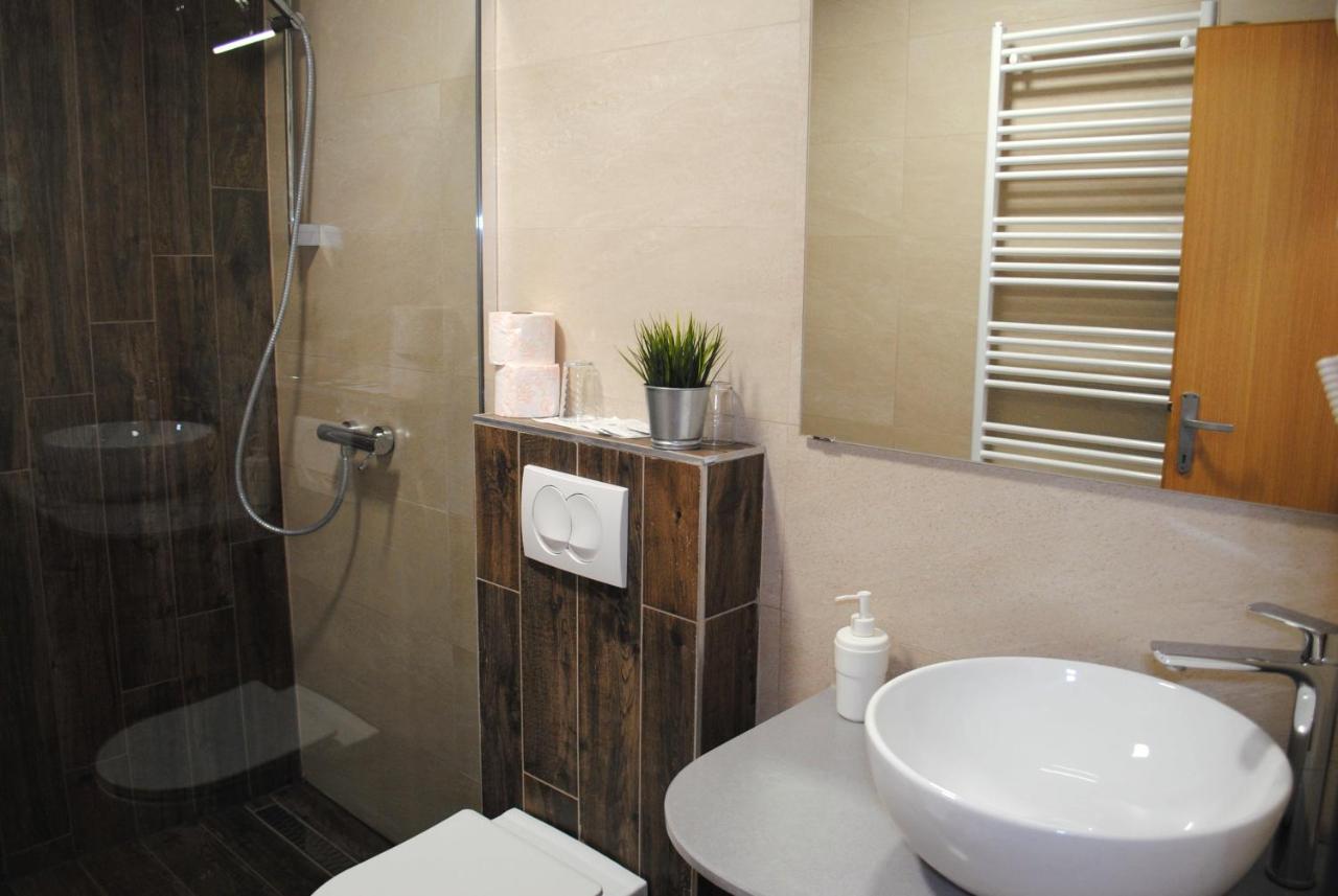 Hotel Fala Zagreb Bagian luar foto