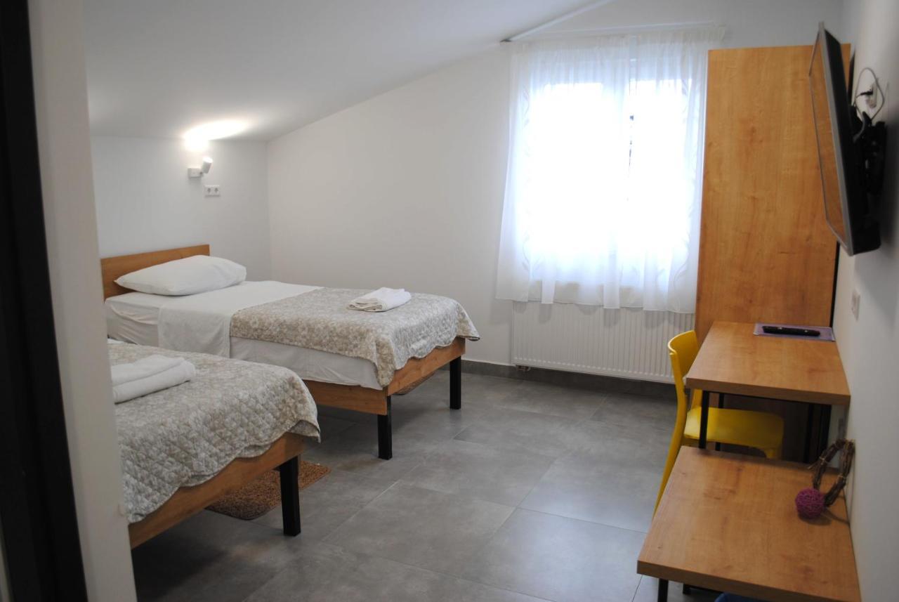 Hotel Fala Zagreb Bagian luar foto