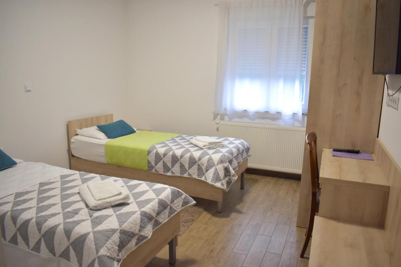 Hotel Fala Zagreb Bagian luar foto