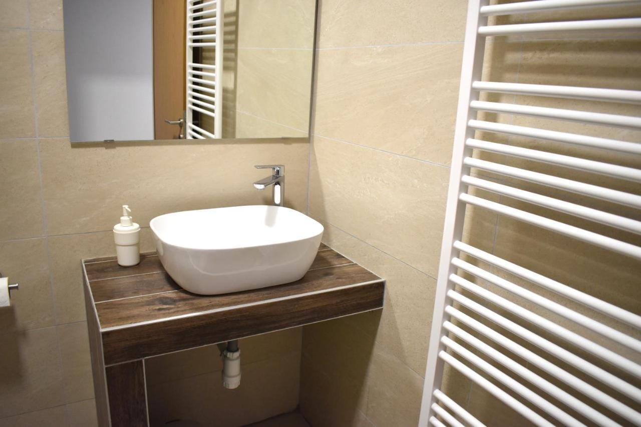 Hotel Fala Zagreb Bagian luar foto